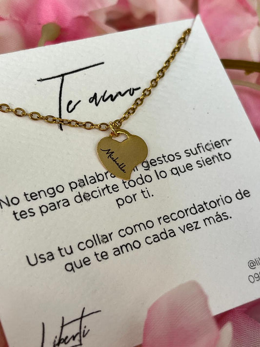 Corazón con nombre grabado